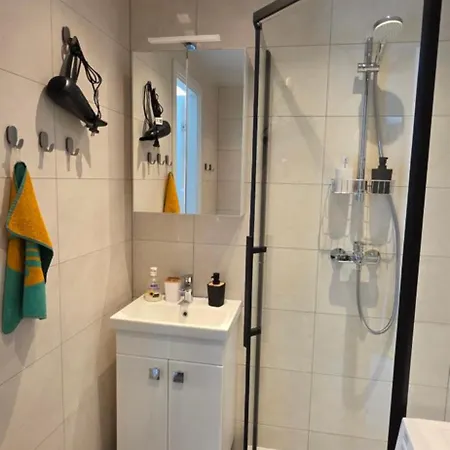 Charming Seaside Escape アパート パルヌ